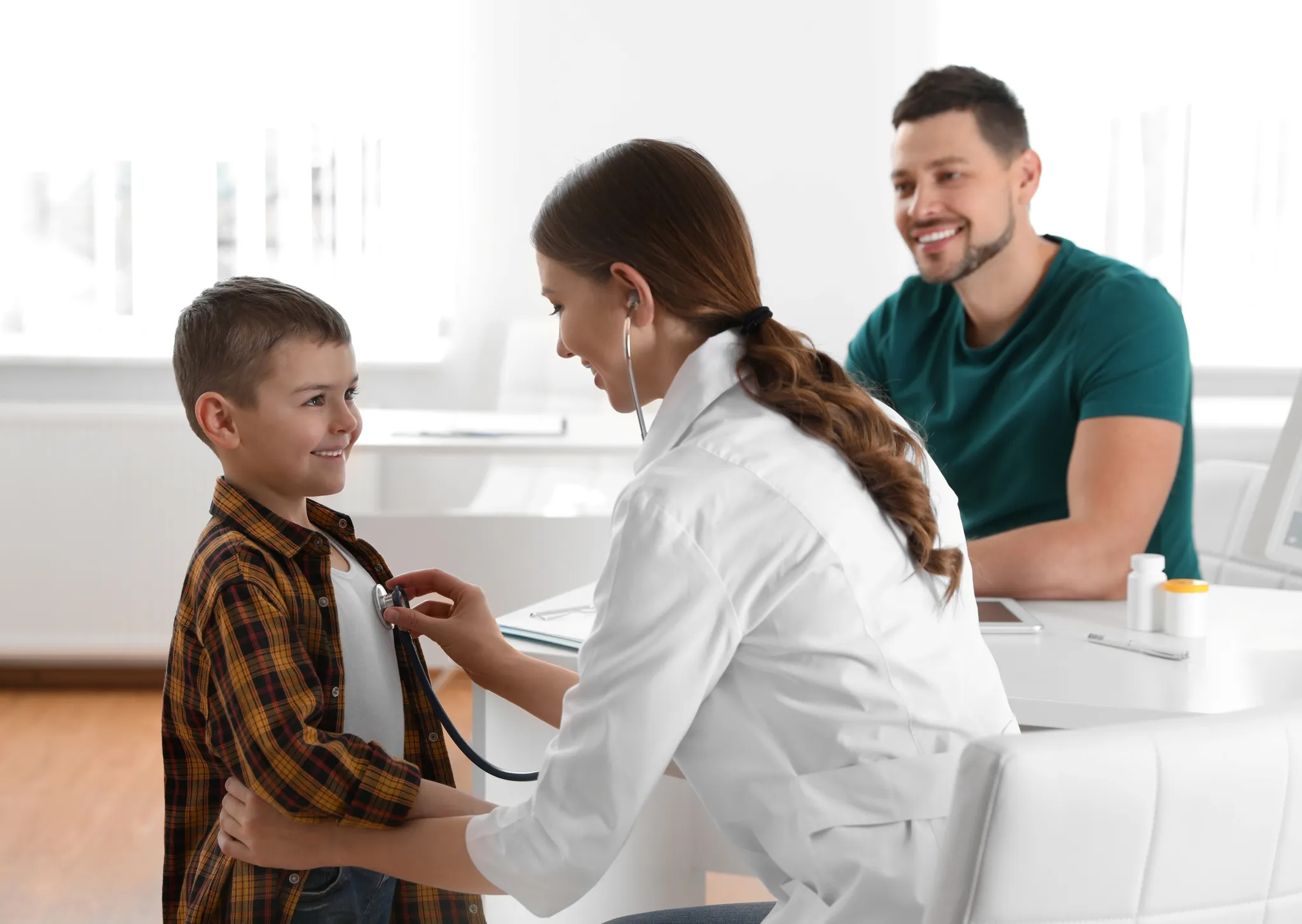 Consultation médicale familiale chaleureuse