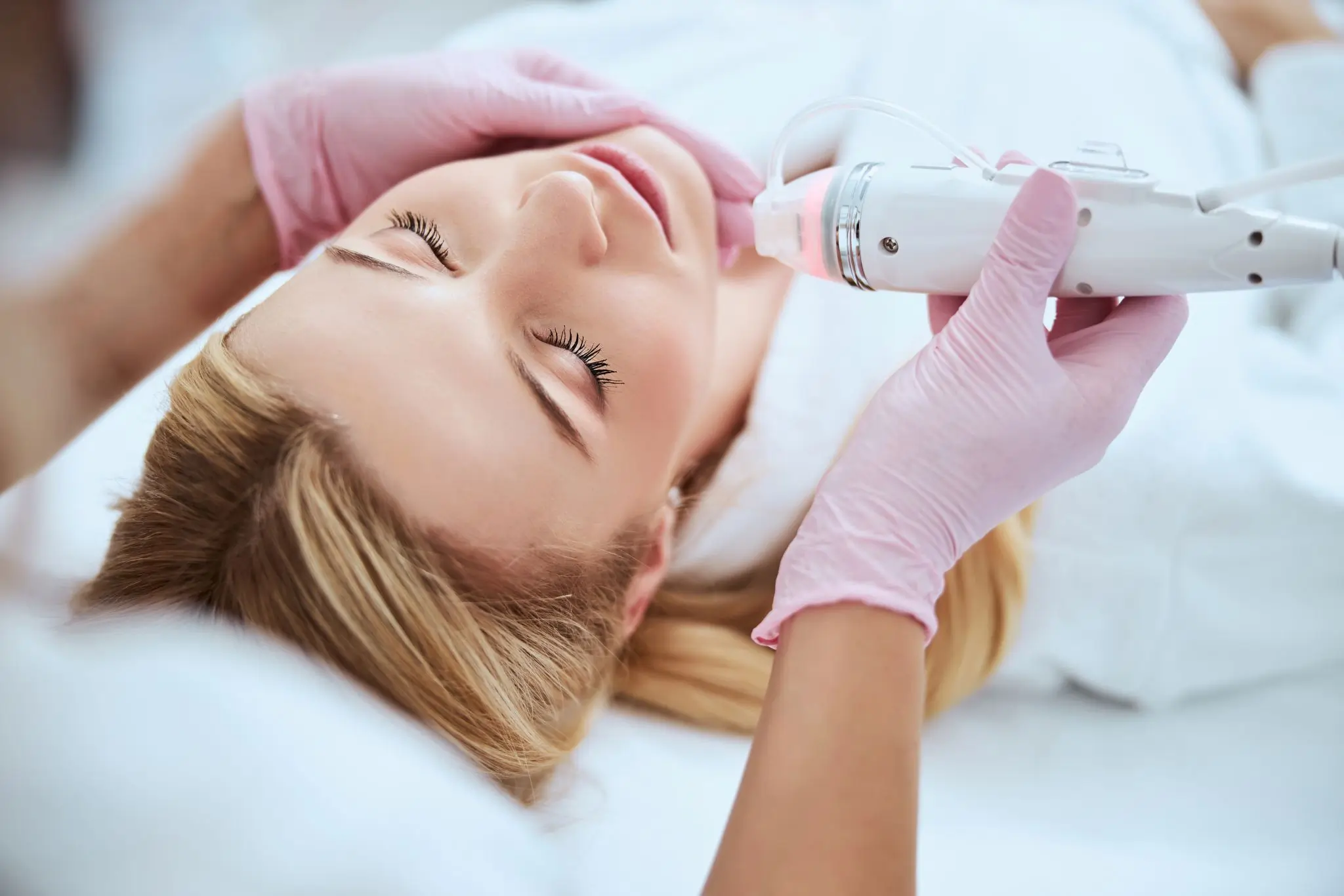 Traitement pour hydrater et apaiser la peau du visage